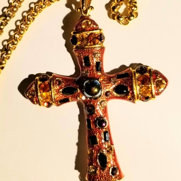 Jeweled embedded cross - Picture 6 of 11